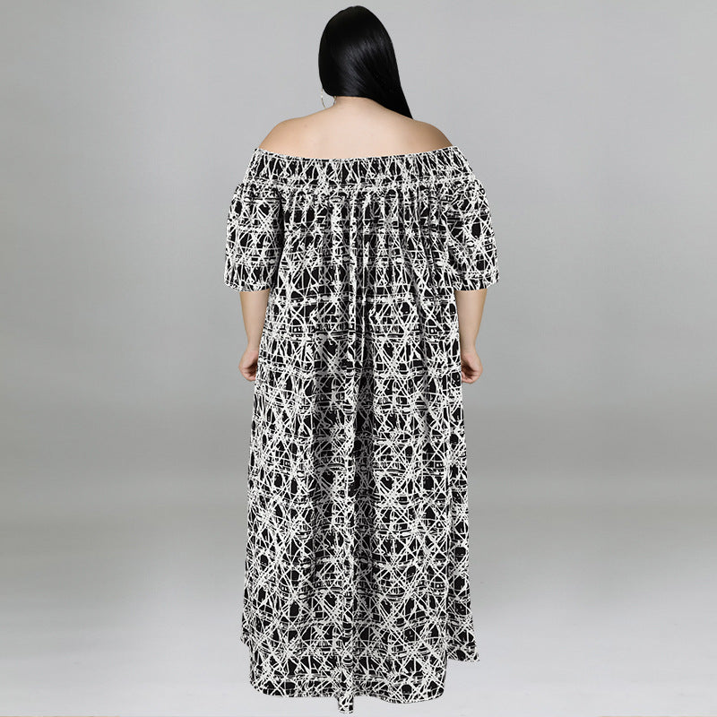 Lässiges, schulterfreies Kleid mit Print