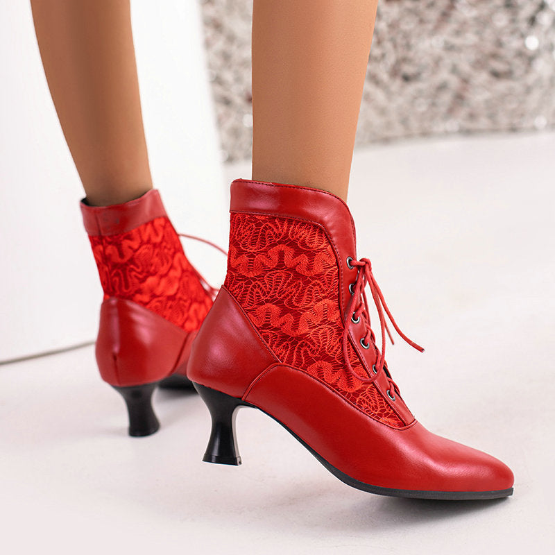 Botas Martin con hebilla recortada 