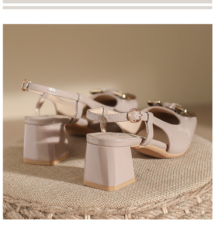 Delilah Slingback-Pumps mit Kette