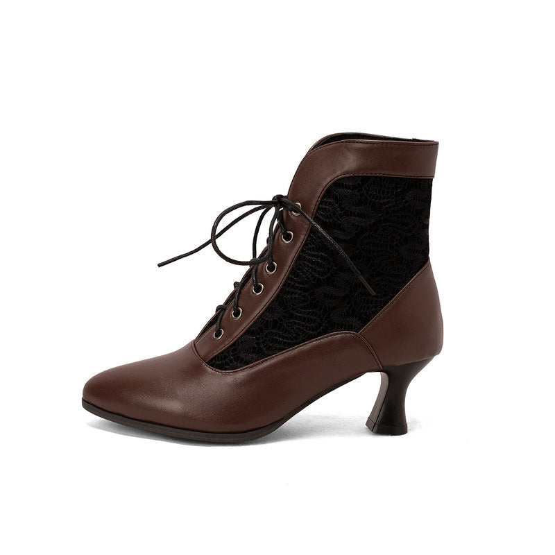Botas Martin con hebilla recortada 