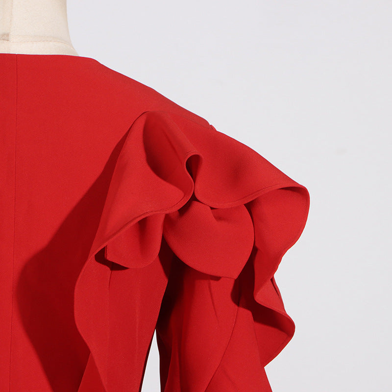 ROTE RÜSCHENJACKE