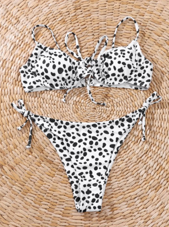 Bikini-Set mit Schleife und hoher Taille