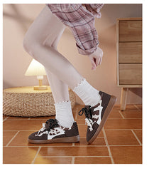 Lässiger Sneaker mit Stern-Leoparden-Print