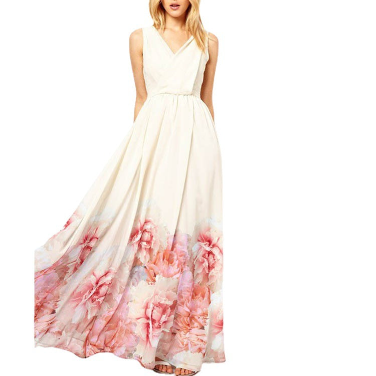 Ärmelloses, langes Kleid mit tiefem V-Ausschnitt und Blumenmuster im Böhmischen Stil