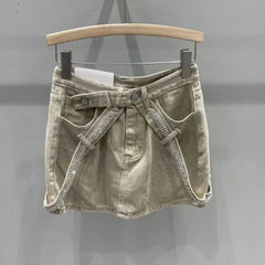 Süßer, würziger Jeansrock mit Verzierung