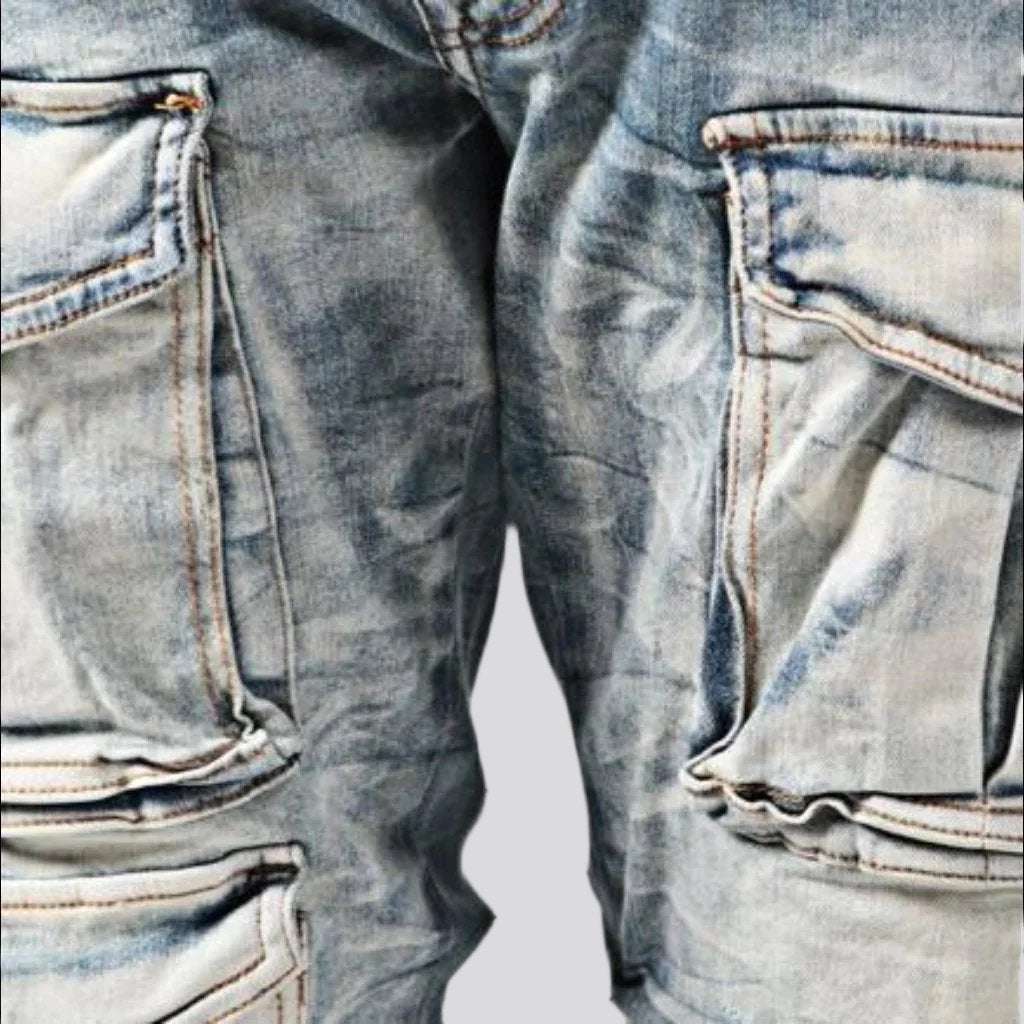 Herrenjeans mit mittlerer Taille