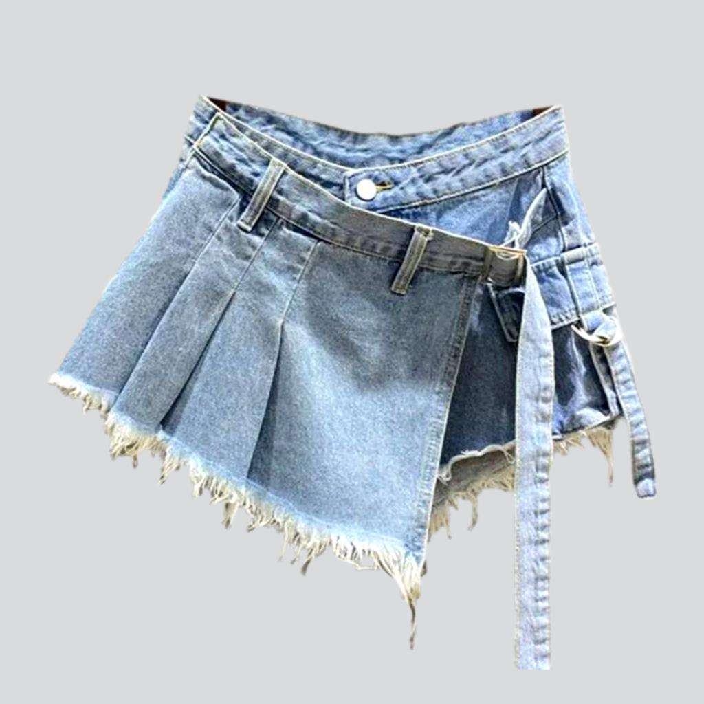 Falda pantalón vaquera mini plisada asimétrica
