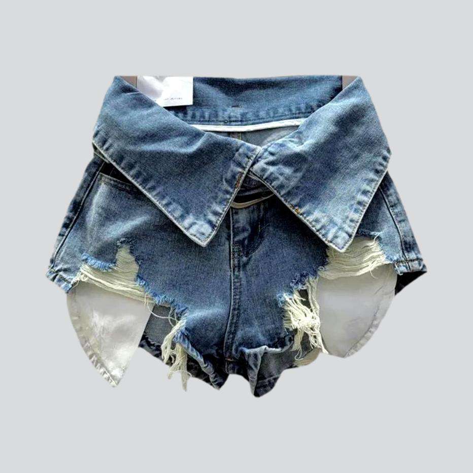 Shorts vaqueros desgastados con cuello y cintura