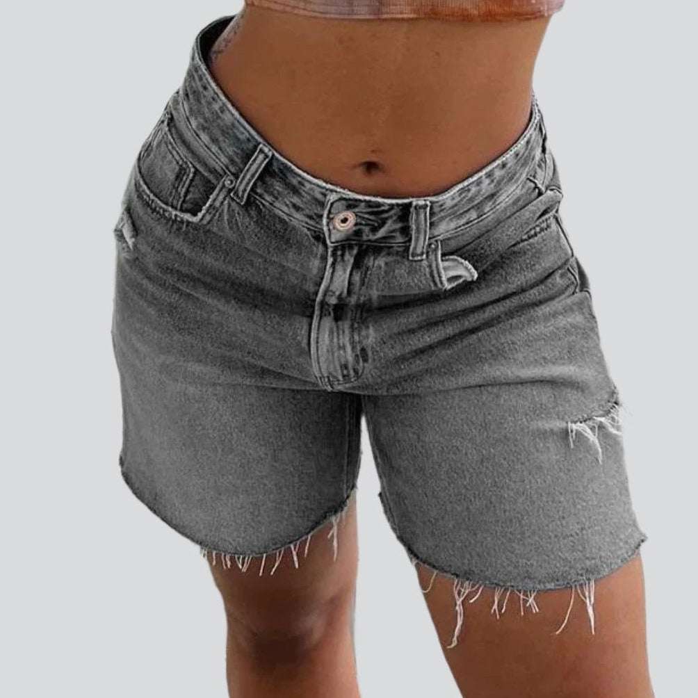 Jeansshorts mit Cut-Out-Bein für Damen