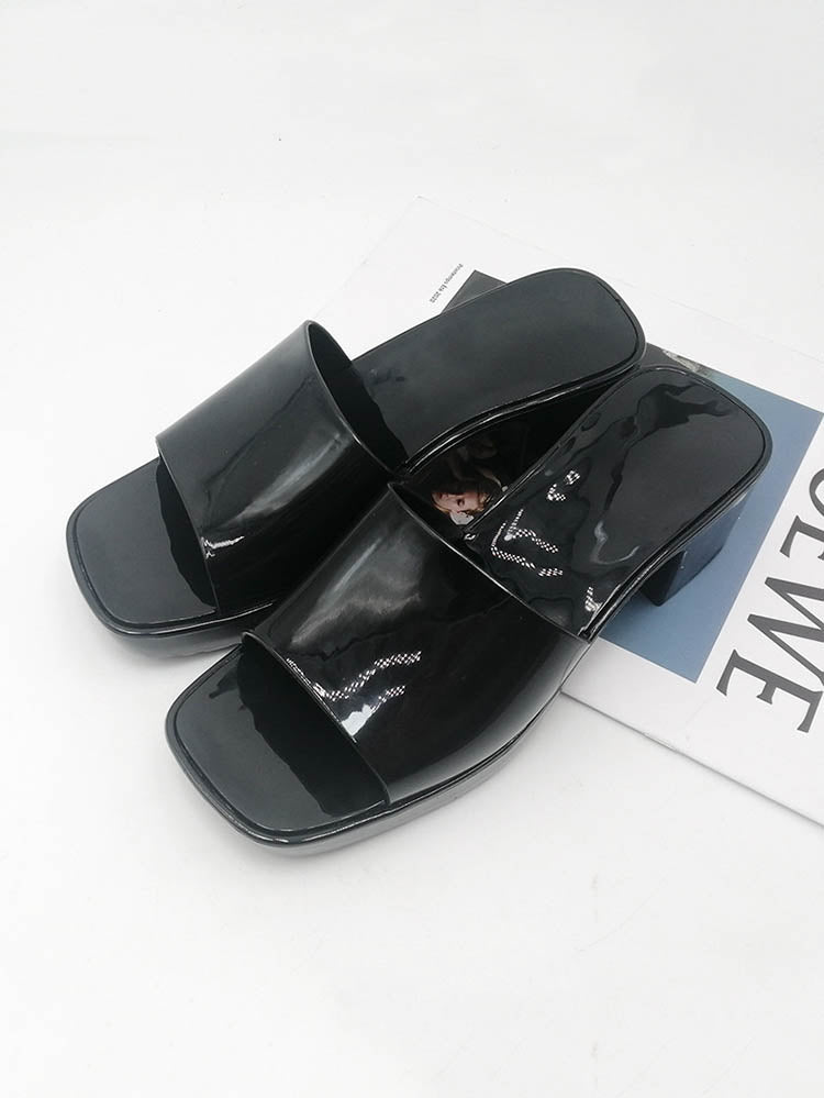 Jelly-Sandalen mit klobigem Absatz