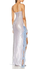 Vestido largo con volantes y tirantes finos en azul cielo