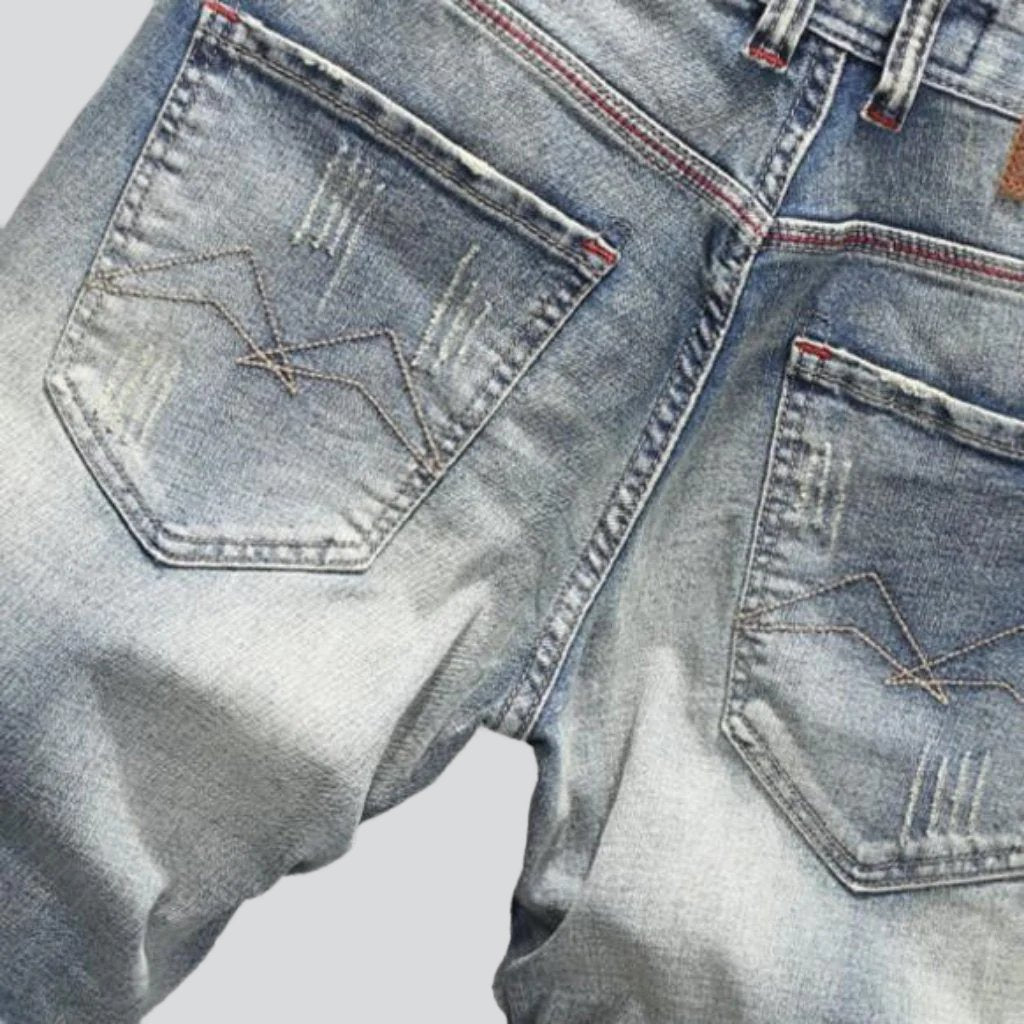 Elastische zerrissene Retro-Jeansshorts