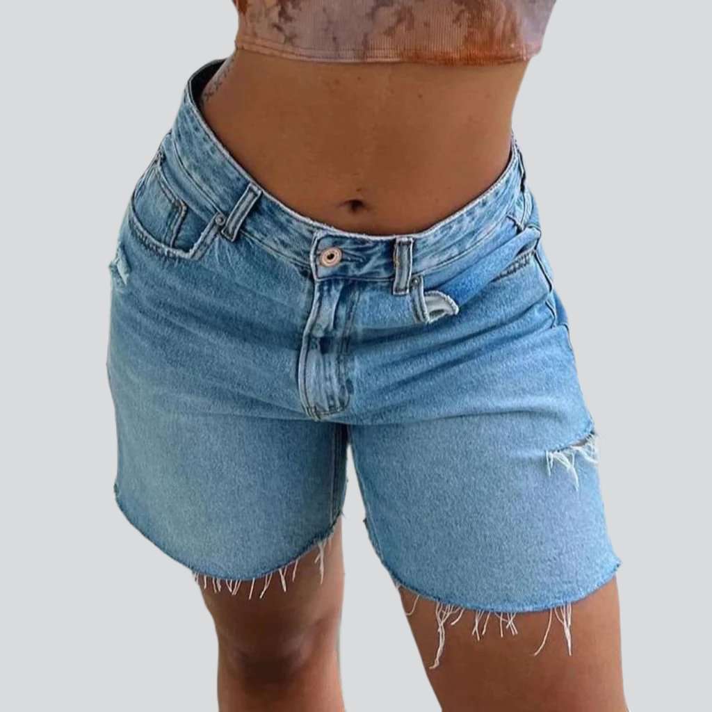 Jeansshorts mit Cut-Out-Bein für Damen