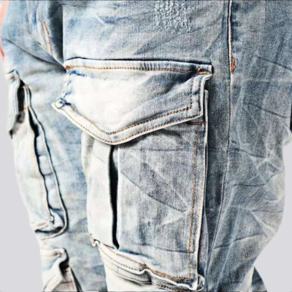 Herrenjeans mit mittlerer Taille