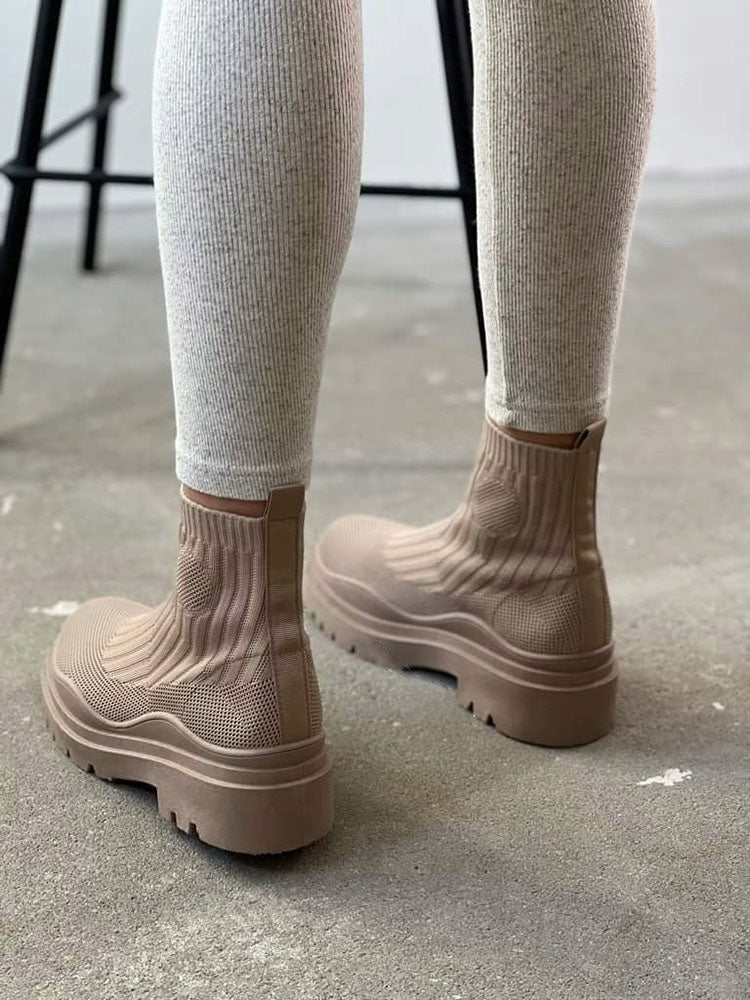 Botas de punto con plataforma y punta redonda