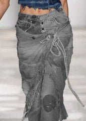 Stilvolle blaue Patchwork-Jeanshose mit Taschen und Schnürung