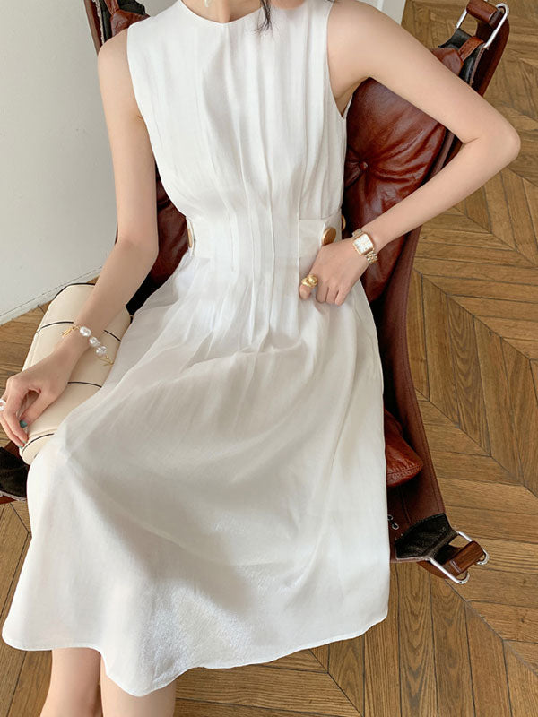 Vestido midi de satén con botones adornados
