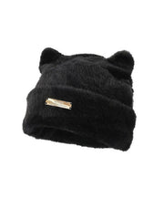 Gorro de lana con etiqueta metálica y gato peludo