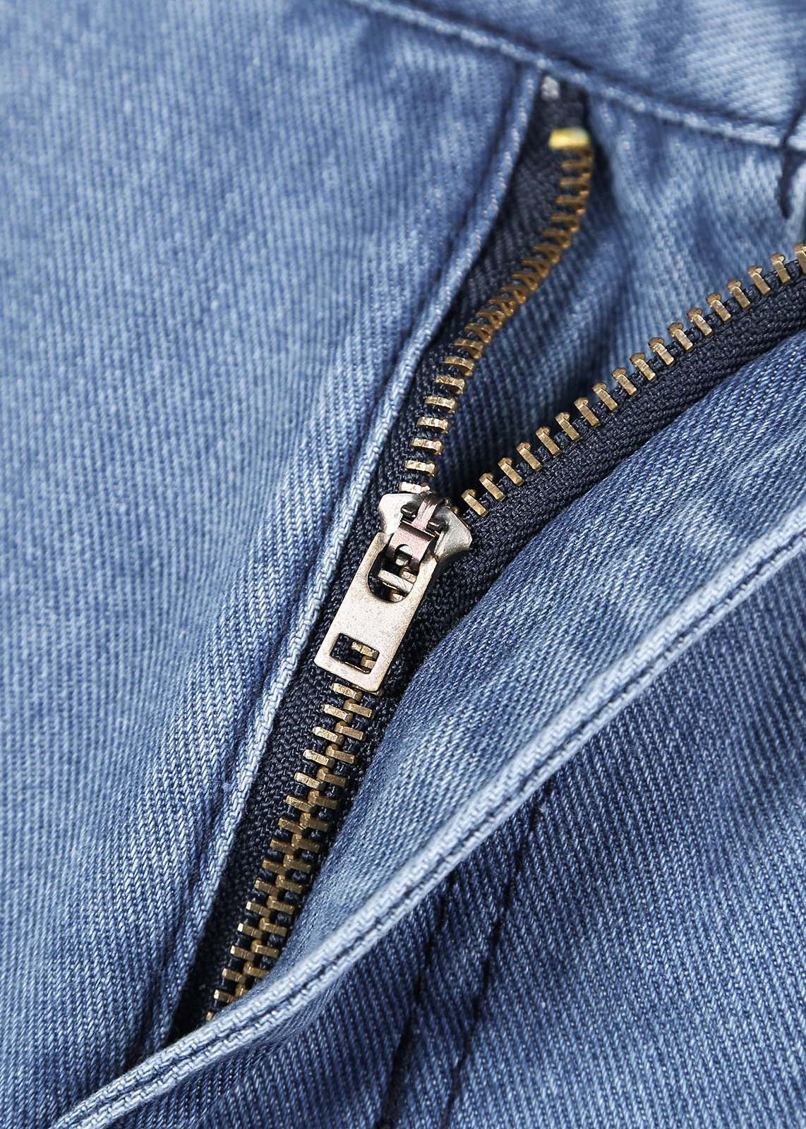 Hellblaue Oversize-Jeans mit weitem Bein im Original-Design