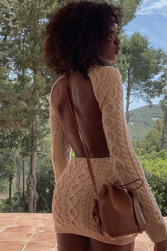 Rückenfreies Hochgeschlossenes Zopfmuster-Minikleid Im Winter - Creme
