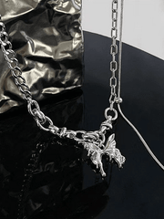 Halskette mit Gliederkette und Schmetterlingsanhänger
