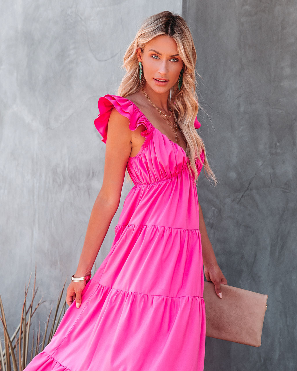 Caprice – Gestuftes Maxikleid mit Rüschen