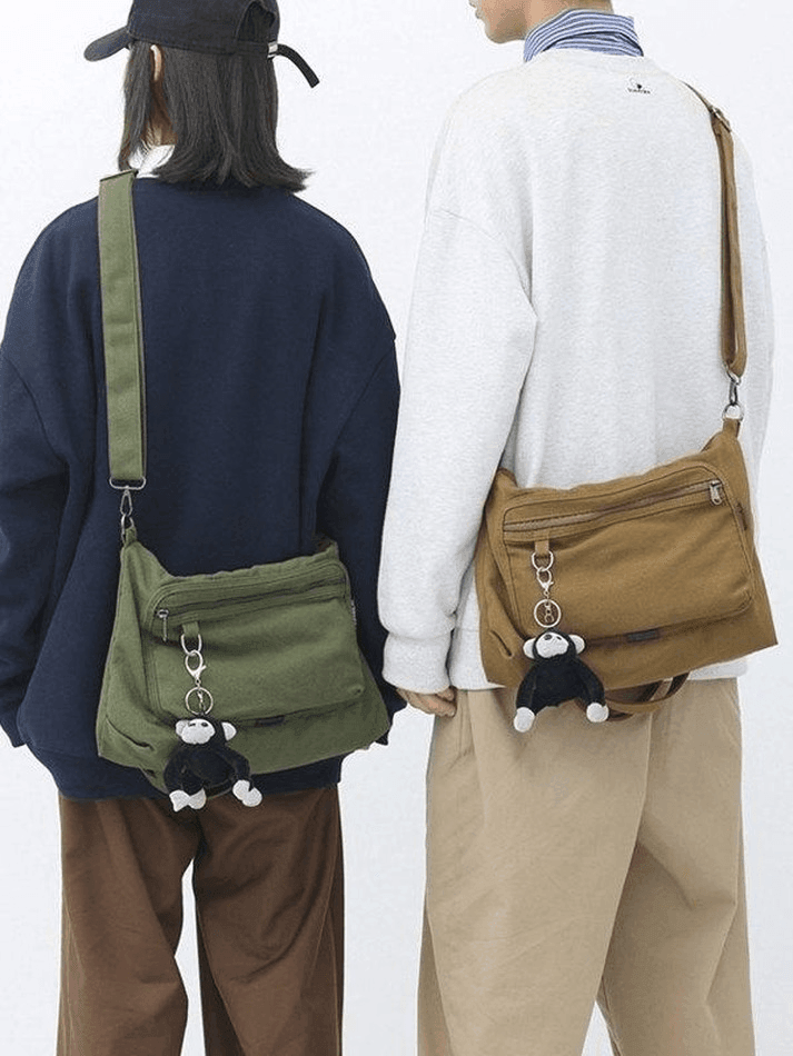 Bolso de hombro vintage con colgante de dibujos animados