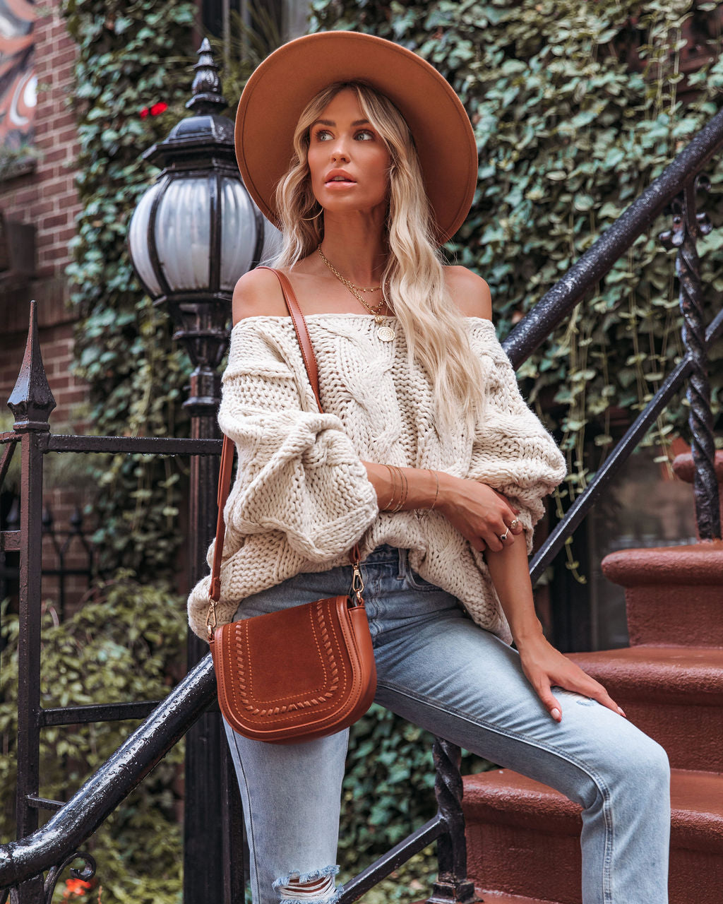 Cream And Sugar Zopfmusterpullover – Mandel – ENDGÜLTIGER VERKAUF