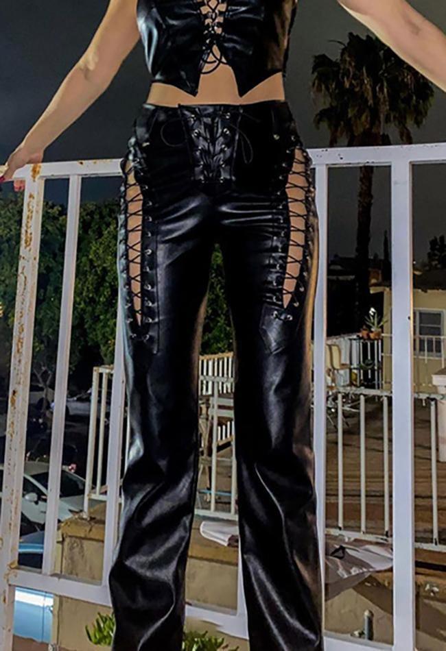 PU-Hose mit Cut-outs und Schnürung