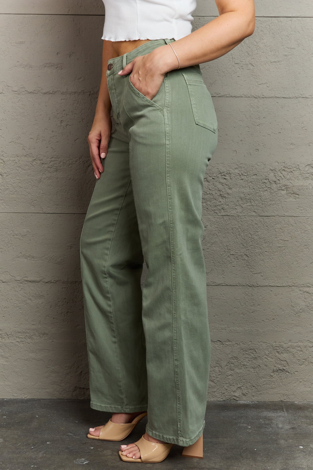 Judy Blue – Alice – Jeans in voller Größe mit hoher Taille und gerader Passform in Vordernaht