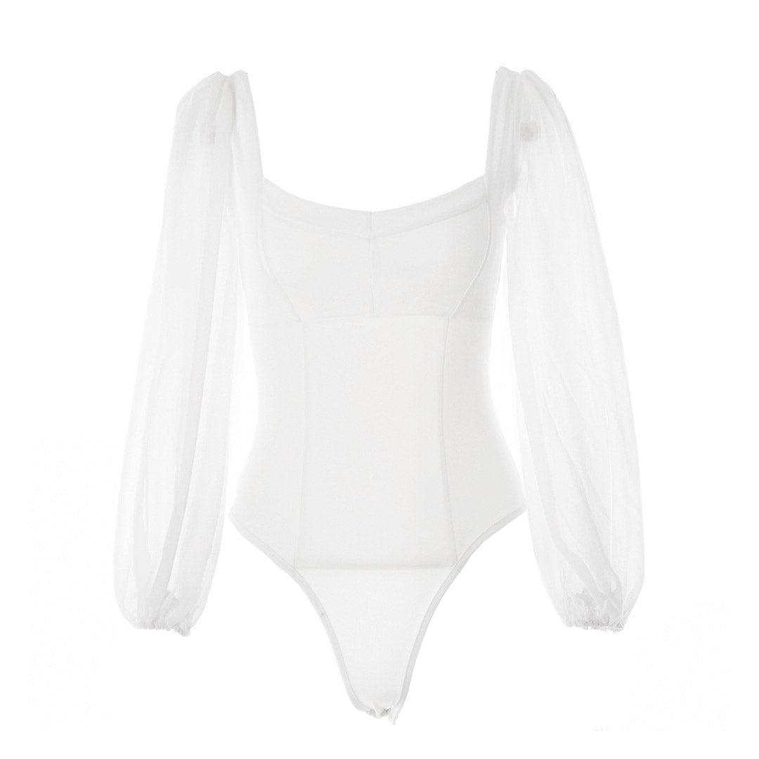 Eleganter hochgeschnittener Netz-Bodysuit mit Puffärmeln und Herzausschnitt - Weiß