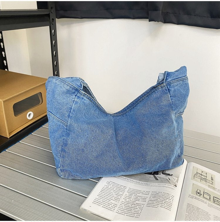 Bolso bandolera grande de mezclilla lavada
