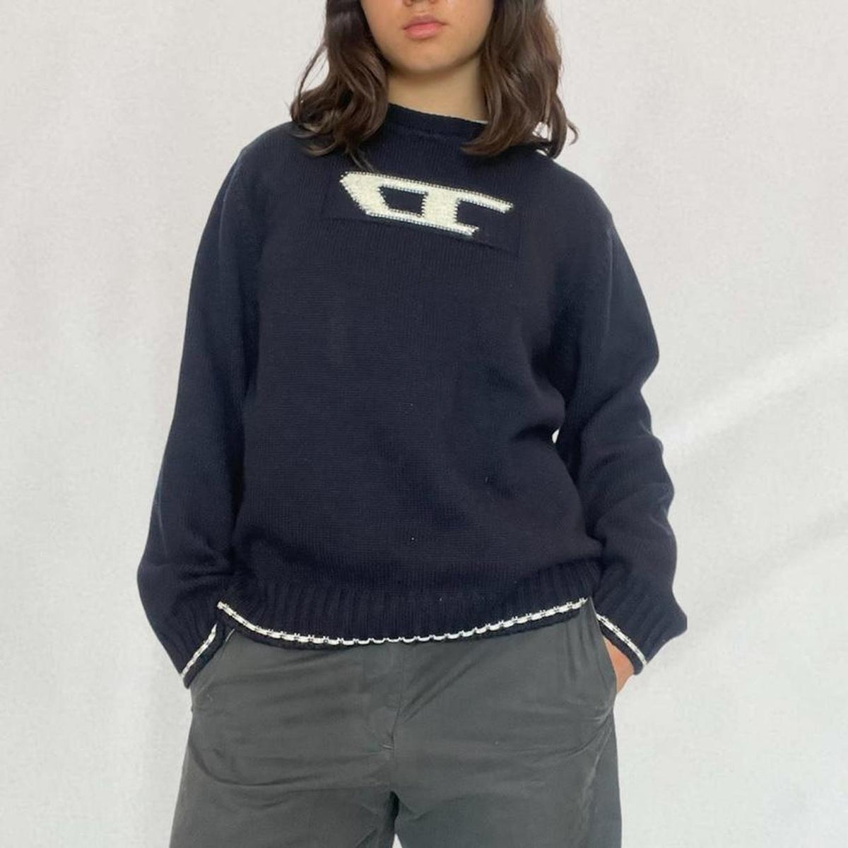 Jacquard-Strickpullover mit kontrastierendem Logo