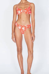 Lachsfarbene Bikinihose mit Blumenmuster und hoher Taille