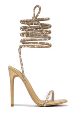 High Heels mit Strass-Schnürung