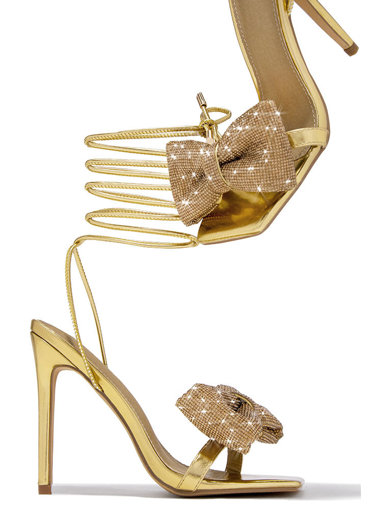 High Heels mit Schleife und Strasssteinen