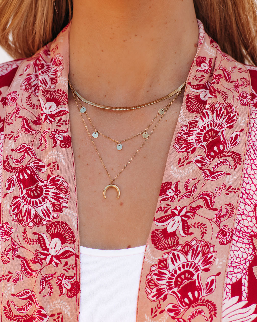 Collar de espiga en capas de cuerno