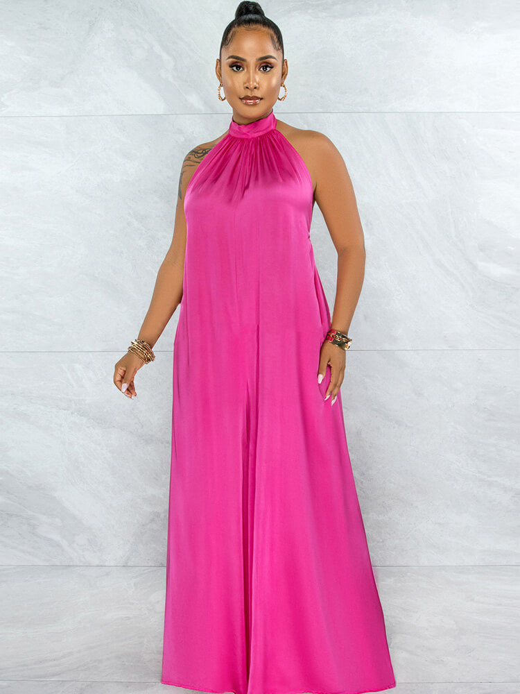 Locker sitzender Neckholder-Jumpsuit mit weitem Bein und Rückenausschnitt