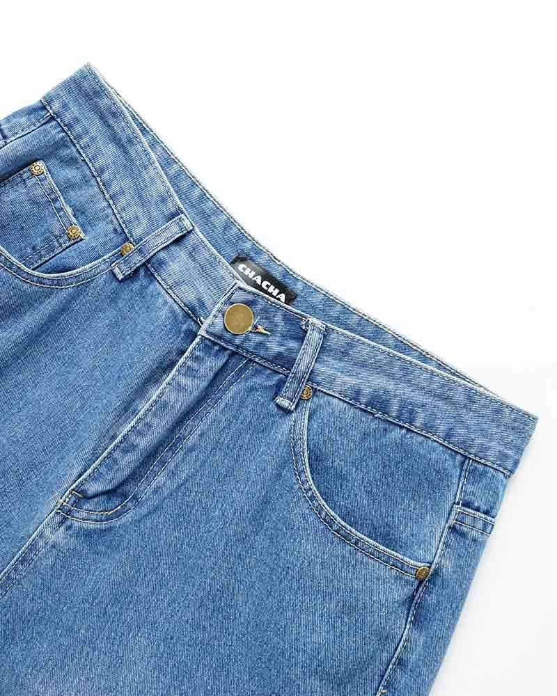 Sirius – Ausgestellte Jeans aus zerrissenem Denim