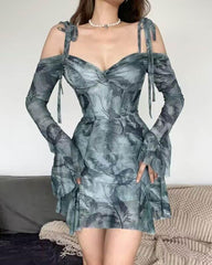 Aora Rüschenkleid mit Herzausschnitt