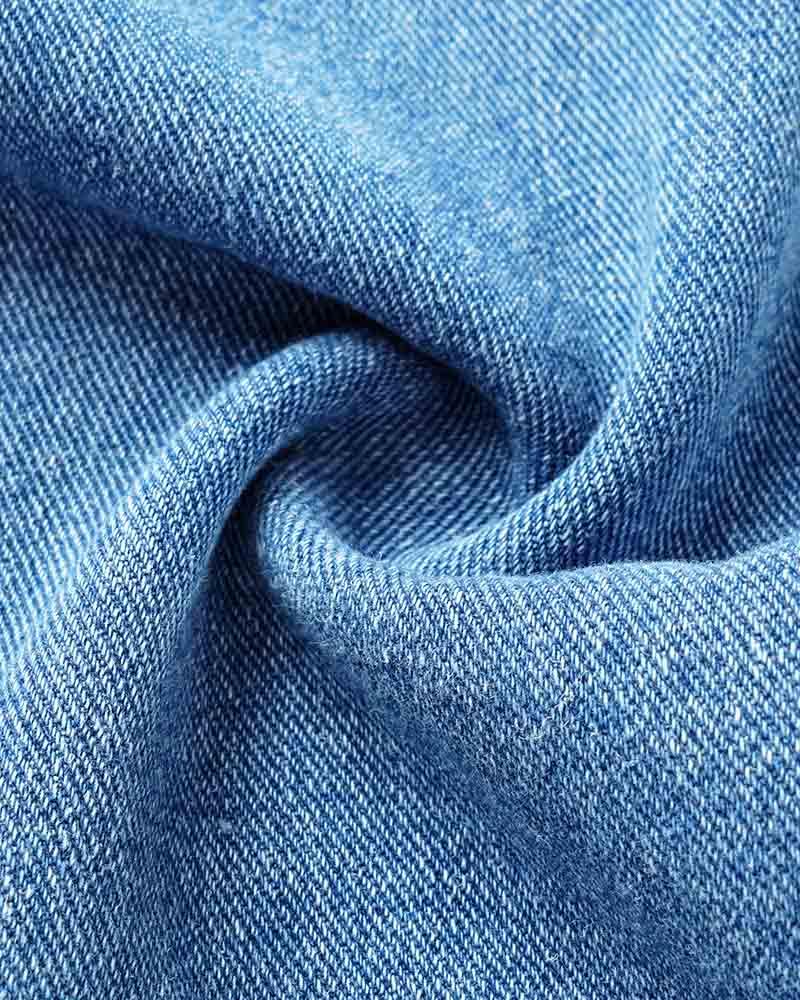 Sirius – Ausgestellte Jeans aus zerrissenem Denim