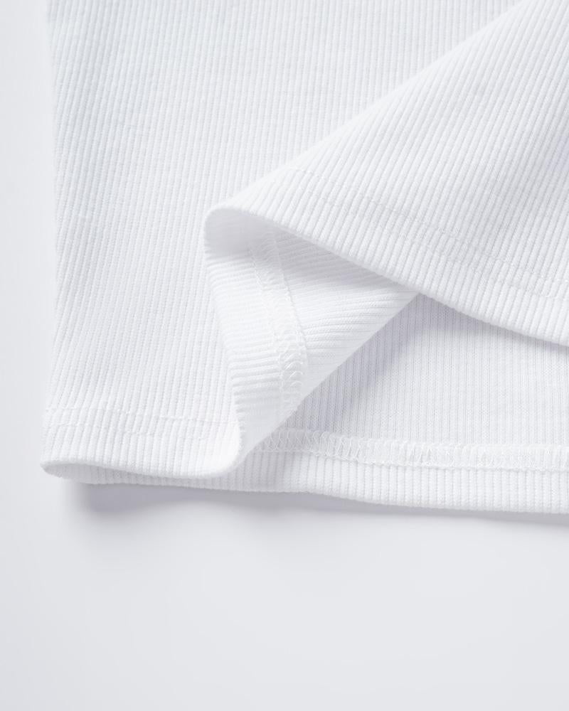 Camiseta corta con cuello redondo de Saldiac