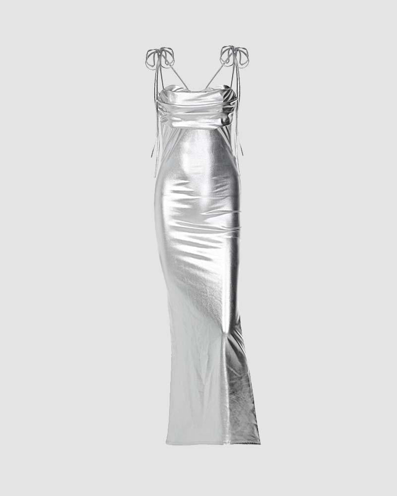 Opalina De Vil, figurbetontes Kleid