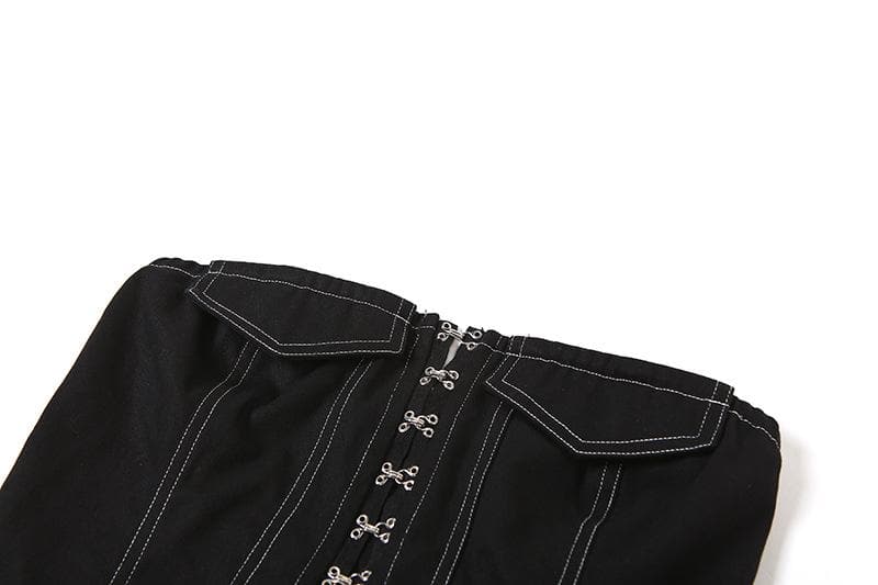 Rückenfreies Jeans-Tube-Top mit kontrastierender Knopfleiste und Ziertaschen