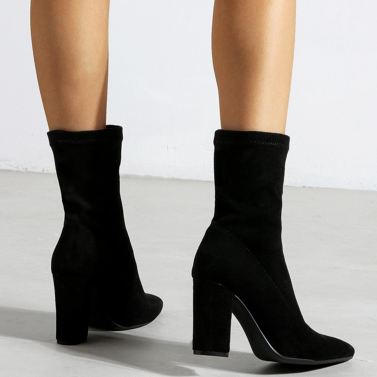 Chunky Heels Pointed Toes Suede Short Boots Newgew