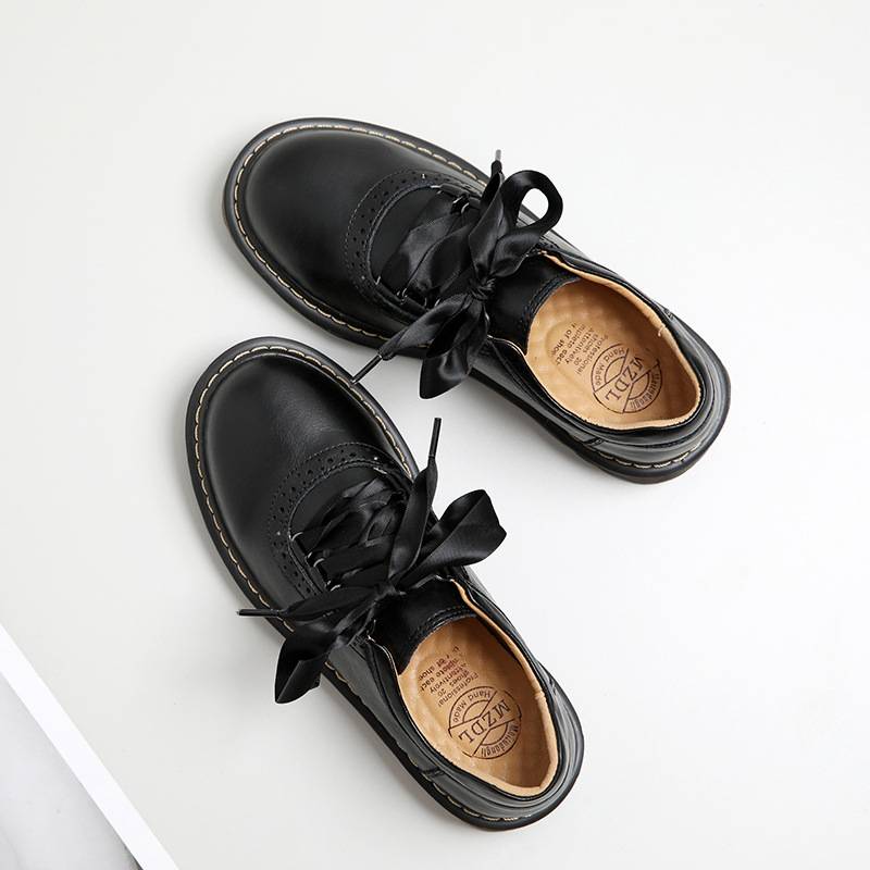 Oxford-Schuhe mit runder Zehenpartie und Retro-Schleife