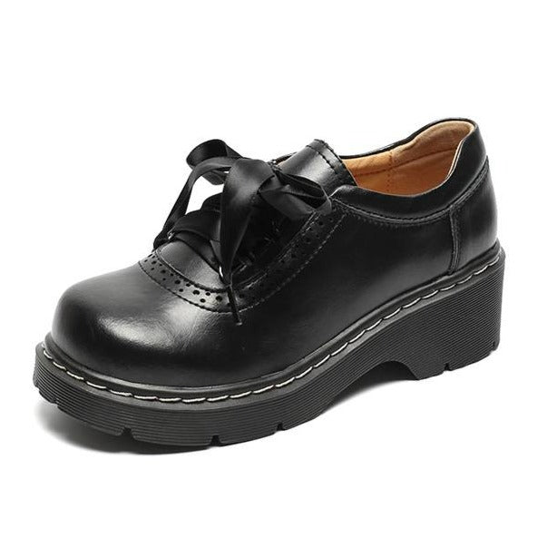 Oxford-Schuhe mit runder Zehenpartie und Retro-Schleife
