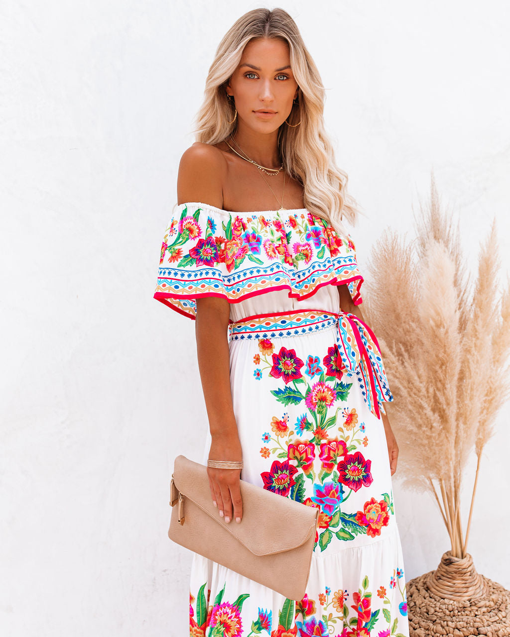 Mamanuca – Schulterfreies Maxikleid mit Blumenmuster