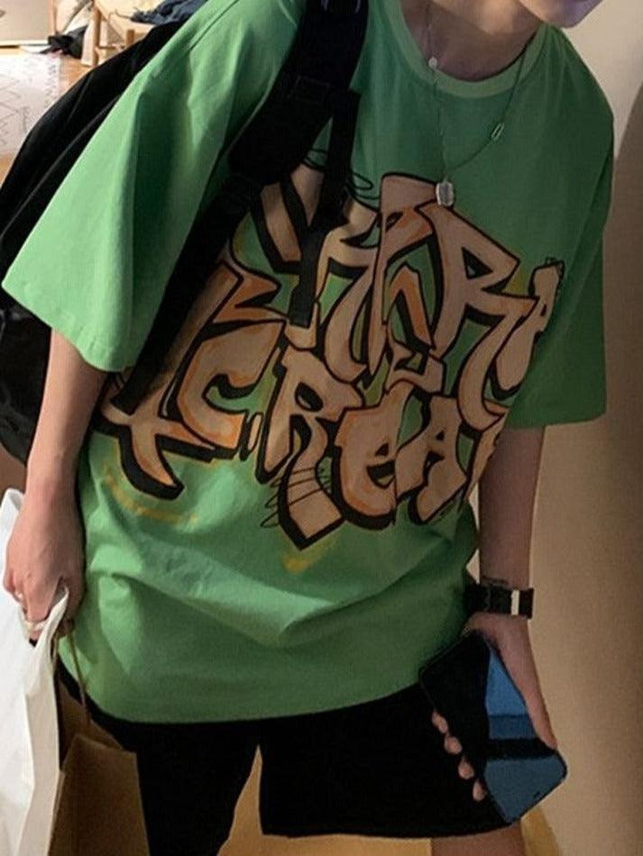 Herren-T-Shirt mit Graffiti-Buchstabengrafik
