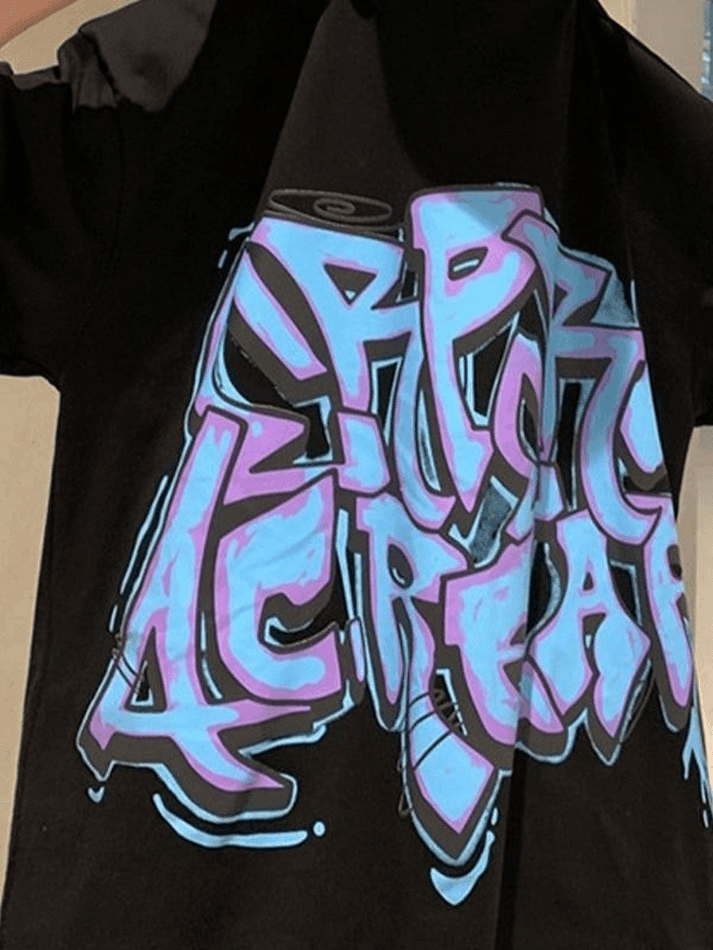Herren-T-Shirt mit Graffiti-Buchstabengrafik